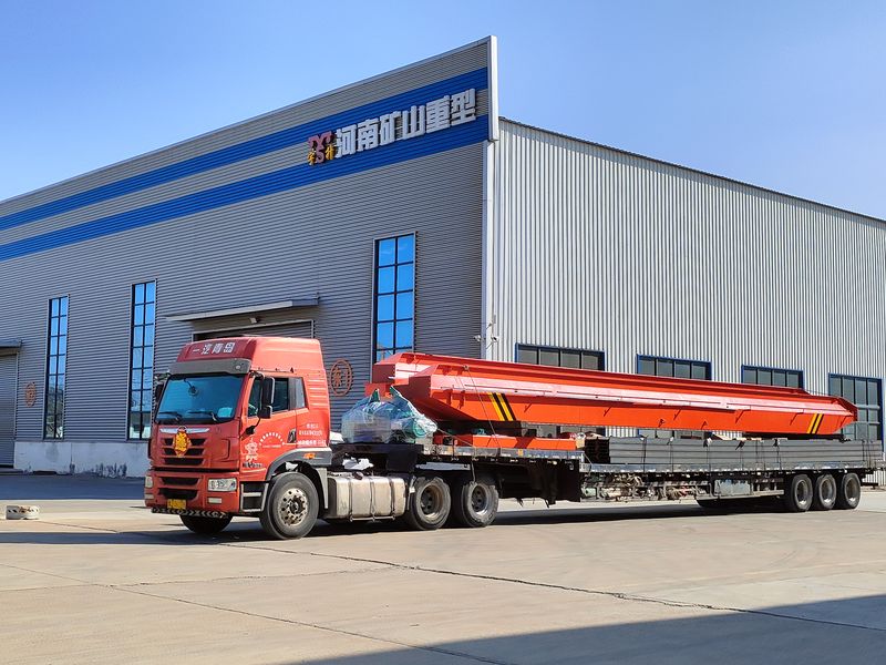 電動單梁起重機，LD20t-26.8m，4臺，發(fā)往石家莊交付客戶使用。