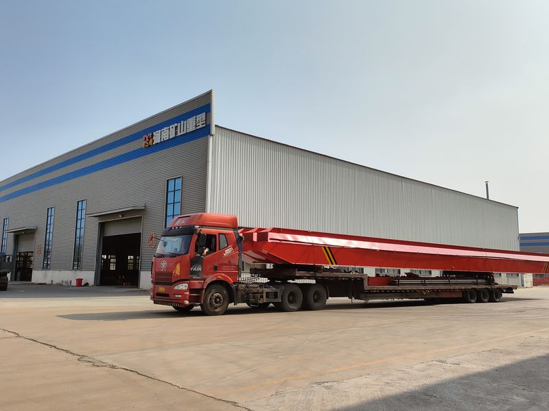 4臺電動單梁起重機，LD10t-26.53m，發(fā)往浙江交付客戶使用。