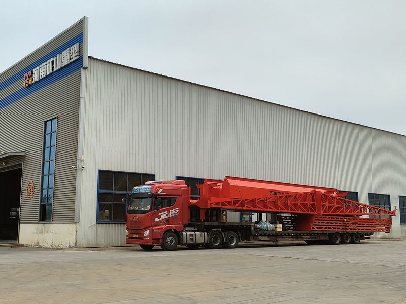 電動葫蘆門式起重機 2臺 MHxh10t—27m 制作完成，發(fā)往甘肅蘭州交付客戶使用